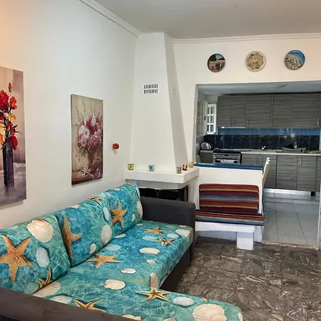 600 Metres From The Beach!